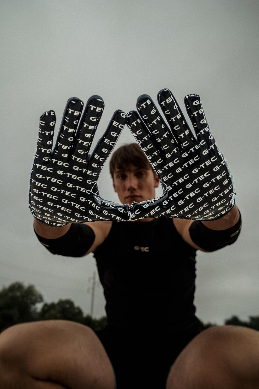 "GRIPTEC" Football Gloves